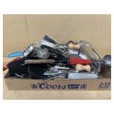 Kitchen utensils, large lot
