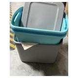 Storage totes lot of five with lids