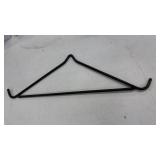 Field dressing hook