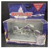 Outlaw steel 118 scale diecast motorcycle iron