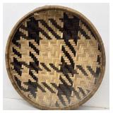Wicker bowl basket
