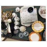 Glassware clock bowls, miscellaneous slot