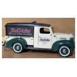 Ertl 1947 Canopy Van (True Value)-produced under