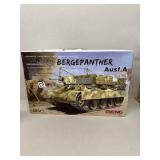 German armored recovery vehicle model kit 1/35