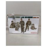 PANZER crew division Russia, 1943 model kit 1/35