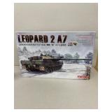 Leopard German main battle tank model kit 1/35