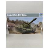Soviet SU ï¿½ 152LATE tank model kit 1/35 scale