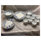 Gibson dish set-local pick up only