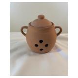 Terra-cotta pot