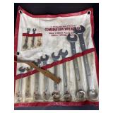 Combination wrench set