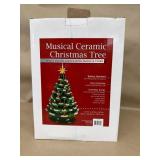 Musicals Christmas tree