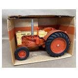Case 600 toy tractor Ertl