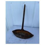 Cast iron forged footed scoop