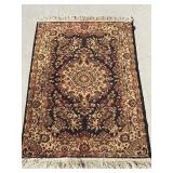 57"x36ï¿½ Traditional Medallion area rug