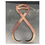 Ice tongs