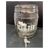 Iced tea dispenser does have cracks on rim