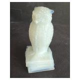 Degenhardt White glass owl