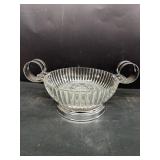 Double handled serving dish