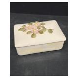 Holland porcelain jewelry box small crack on top