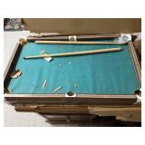 Table top pool table