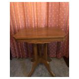 Victorian Walnut Parlor Table