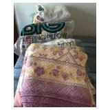 Linens & Blankets