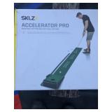 Golf putting Accelerator pro With ball return