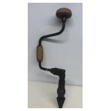 Early hand drill with bit