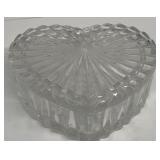 Glass heart trinket box
