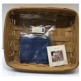 Longaberger 2004  paper tray basket with liner
