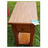 Nice End Table 14" X 25" X 23" tall Nice End Table 14" X 25" X 23" tall