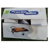 18 Quart Roaster-New in Box 18 Quart Roaster-New in Box