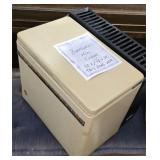 Bernz o matic  12-110 volt Portable Refrigerator-