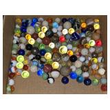 Vintage/Old/Antique Marbles, Several are Uranium