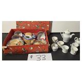 2 Childï¿½s Tea Sets, Lusterware