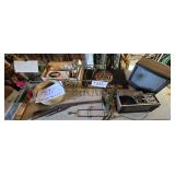Table Full-Daisey, MCM Magazine Rack,