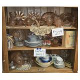Contents od Display Cabinet, Depression Glass,