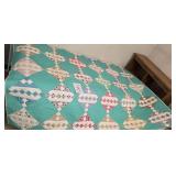 Vintage Diamond Pattern Full Size Quilt
