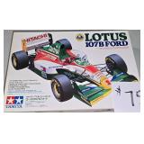 Lotus 107B Ford 1:20 Scale, Unassembled