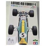 Lotus 49 Ford F-1 1:12 Scale, Unassembled