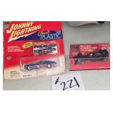 2 Cars, Johnny Lightning/Michael Schumacher