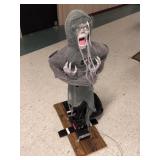 Animated Halloween Ghoul Animated Halloween Ghoul