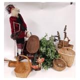 Longaberger Picnic Basket, Primitive Santa Clause Longaberger Picnic Basket, Primitive Santa Clause