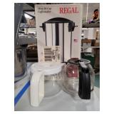 Regal Coffee Urn, 2 Replacement Carafes Regal Coffee Urn, 2 Replacement Carafes