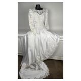 Satin wedding dress Satin wedding dress