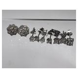 4 Pairs 10k earrings plus 1 4 Pairs 10k earrings plus 1
