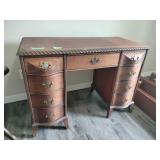 Antique Mahogony Desk Antique Mahogony Desk
