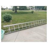 2 Aluminum Ladders 2 Aluminum Ladders