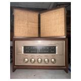 Motorola FM Stereophonic Radio w/ Speakers Motorola FM Stereophonic Radio w/ Speakers