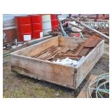 Metal Concrete Forming Stakes, Lg Wood Container